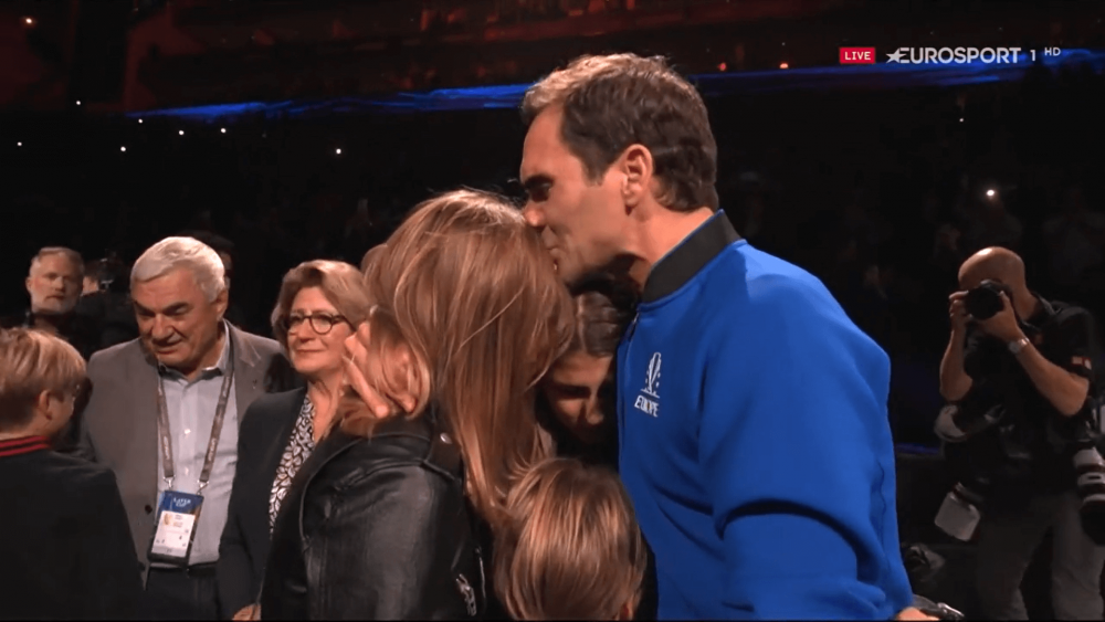 „Nu plângeți, sunt fericit!” Roger Federer, consolat de cei patru copii, după retragerea din tenis _50