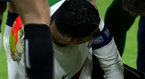 Cristiano Ronaldo, umplut de sânge în meciul Cehia - Portugalia!_3