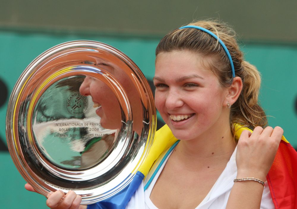 Ce medie generală a avut Simona Halep în ultimii ani de liceu, când câștiga turneul de la Roland Garros în proba de junioare_15