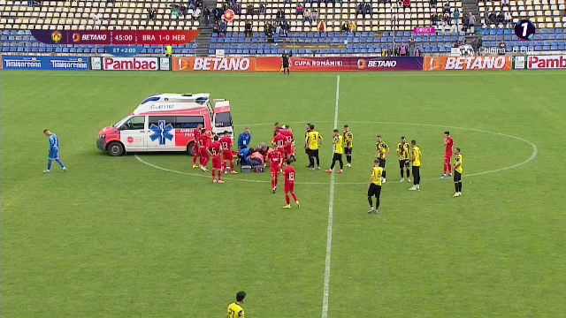 Intervenție horror în Cupa României, la FC Brașov - FC Hermannstadt! Ambulanța a intrat pe teren_5