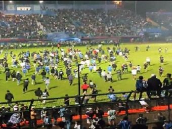 
	Tragedie în Indonezia! Cel puţin 127 de persoane au murit călcate în picioare la un meci de fotbal
