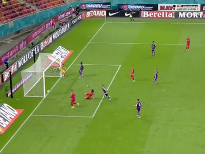 GOOOL FCSB! Andrei Cordea reia perfect centrarea lui Pantea și face 3-2 cu o lovitură de cap. GOOOL FCSB! Andrei Cordea reia perfect centrarea lui Pantea și face 3-2 cu o lovitură de cap._1584