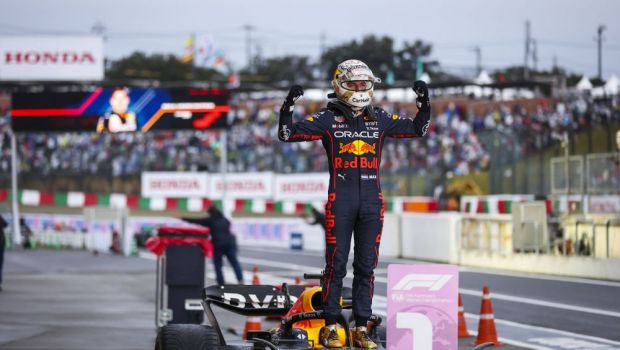 
	Max Verstappen, campion mondial! A câștigat în Japonia, în condiții speciale și și-a asigurat titlul după ce Leclerc a fost penalizat
