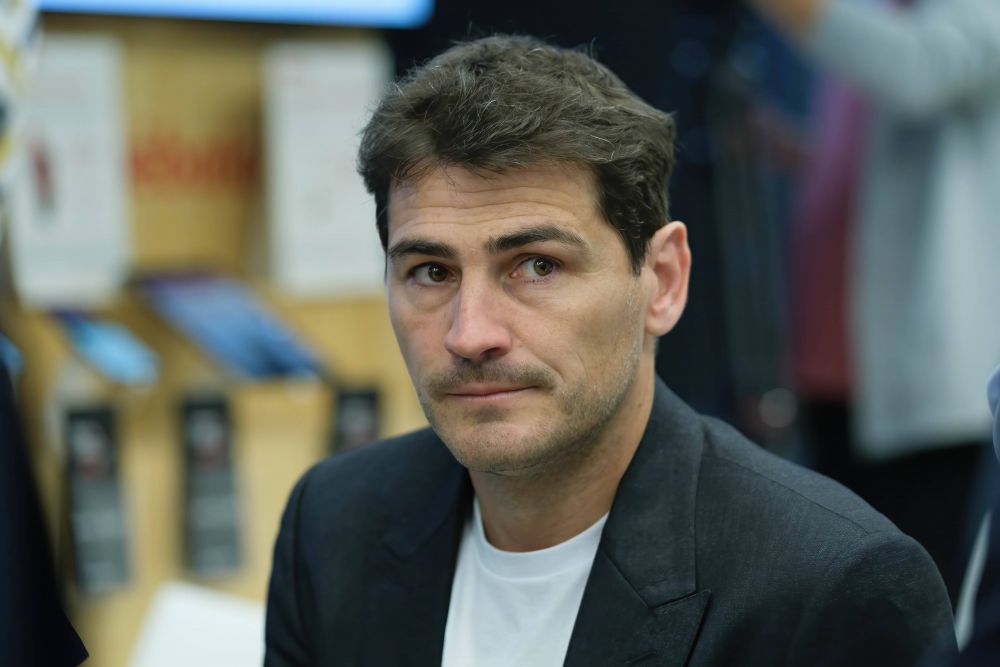 Ce l-ar fi determinat pe Casillas, de fapt, să posteze mesajul: "Sper să mă respectați. Sunt gay"_1