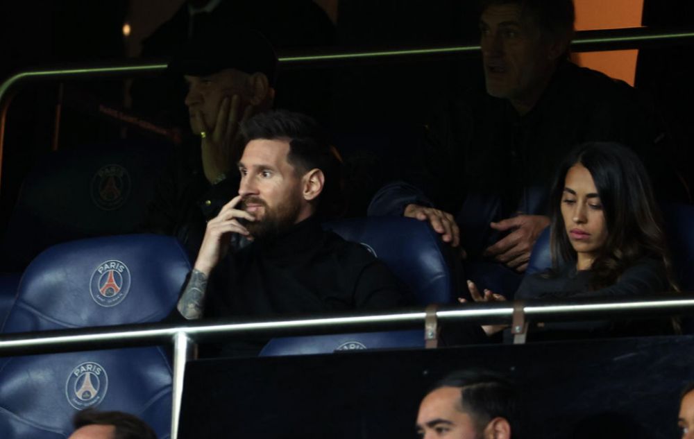Lionel Messi și Antonela Roccuzzo, suporteri de lux la meciul lui PSG. Reacția neașteptată a argentinianului la golul marcat de Mbappe_1