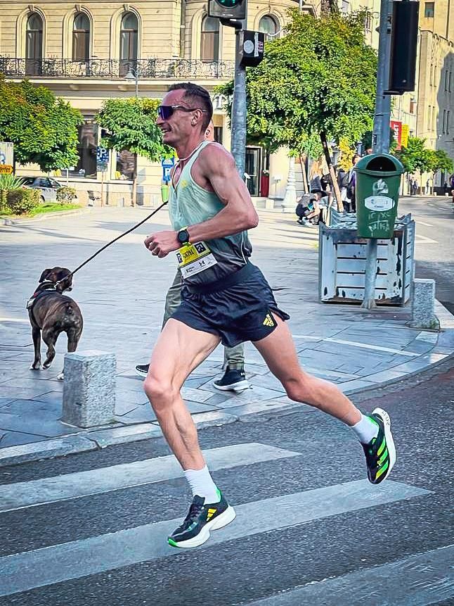 Campionul României la maraton, lăsat fără bani: încadrat la salariul minim, a ajuns neplătit de două luni_19