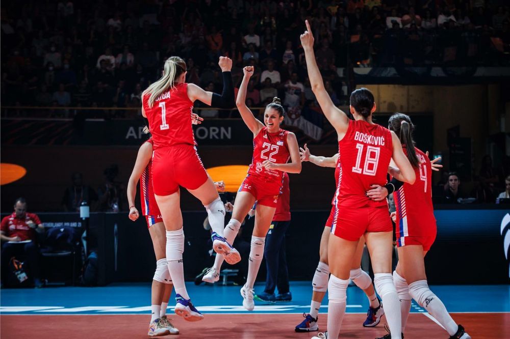 Serbia, cu 4 jucătoare de la echipe din România în lot, a câștigat Campionatul Mondial pentru a doua oară consecutiv!_4