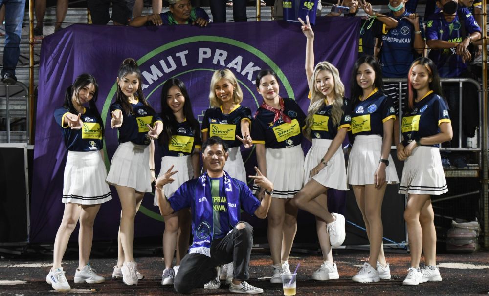 Șmecher printre majorete! Cum a înscris un atacant român în campionatul din Thailanda_5