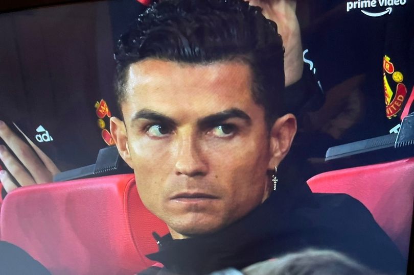 Detaliul cu care Cristiano Ronaldo i-a înfuriat pe fani, la meciul cu Tottenham: "Se pregătește să meargă la club după partidă"_1