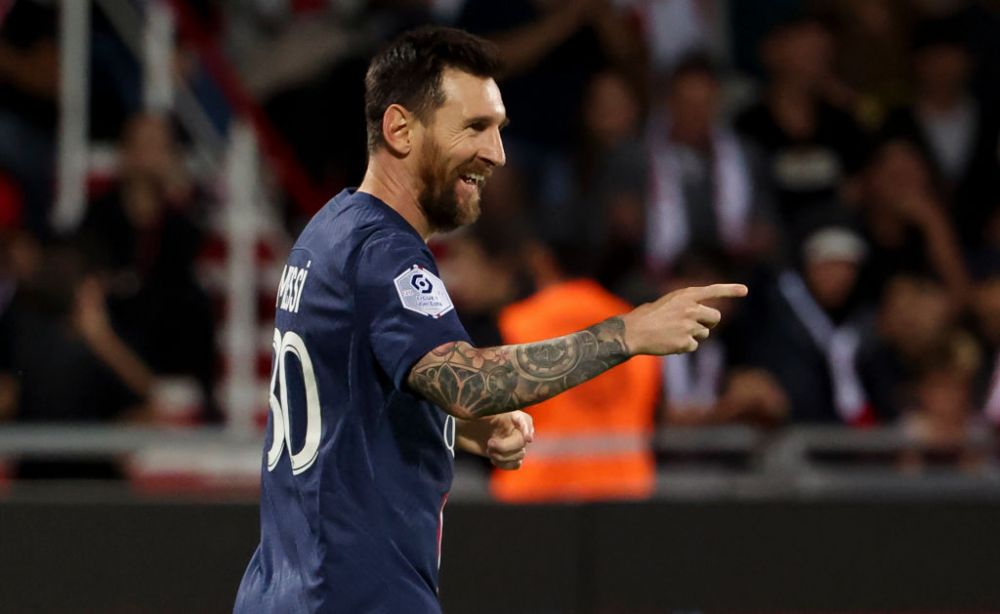 „E incredibil la ce am fost martori!” Rivalii se 'înclină' în fața lui Leo Messi! Trei fani au pătruns pe teren. Cum a reacționat argentinianul _8