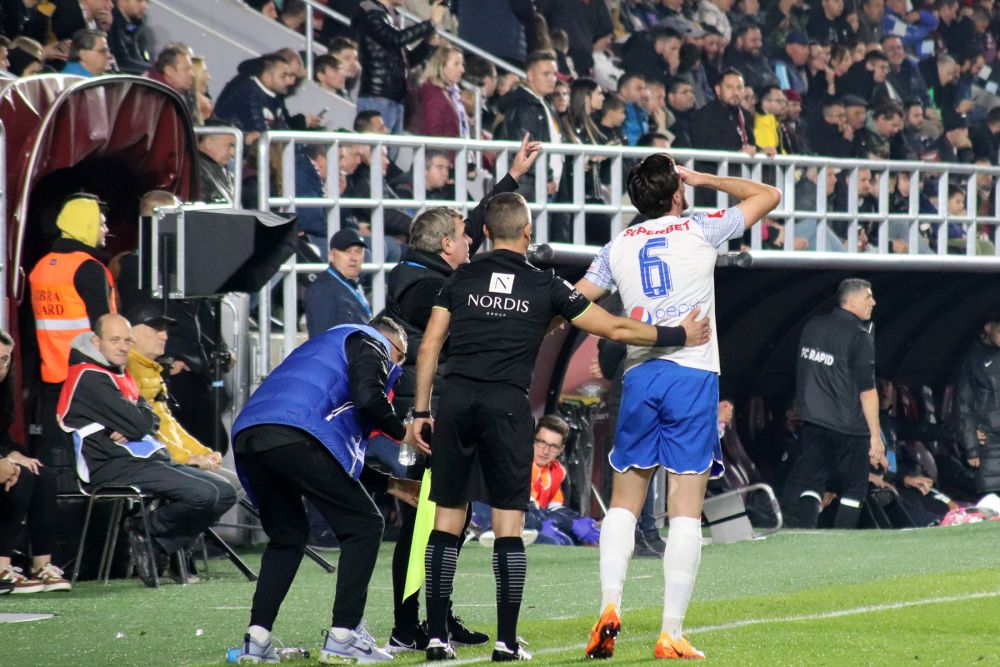 Un "tricolor" a suferit o accidentare dureroasă, altul a fost dezbrăcat de fani, la derby-ul Rapid - Farul!_8