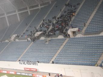 
	&quot;Nu ne meritați!&quot;. Cum au protestat fanii lui FC U Craiova la meciul cu Hermannstadt

