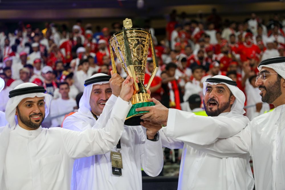 Un nou trofeu pentru Cosmin Olăroiu! A câștigat Cupa în Emiratele Arabe Unite, cu Al-Sharjah_7