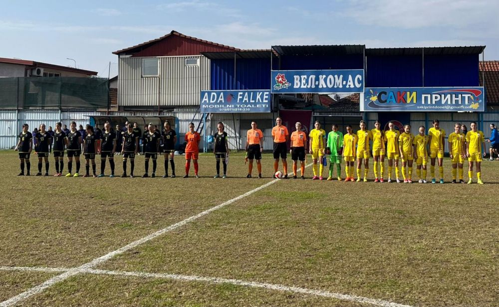 Mult zgomot pentru nimic! Naționala de fotbal a României a jucat în acest week-end cu Kosovo într-o competiție UEFA_4