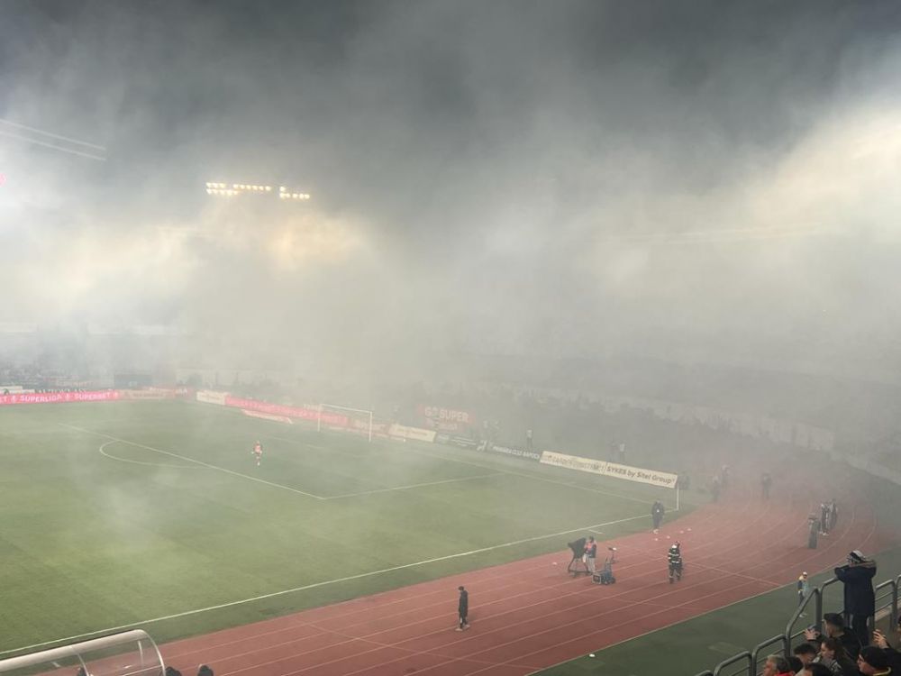 Derby pe teren, derby și în tribune! Mesaje dure schimbate între fanii lui U Cluj și cei ai campioanei CFR_1