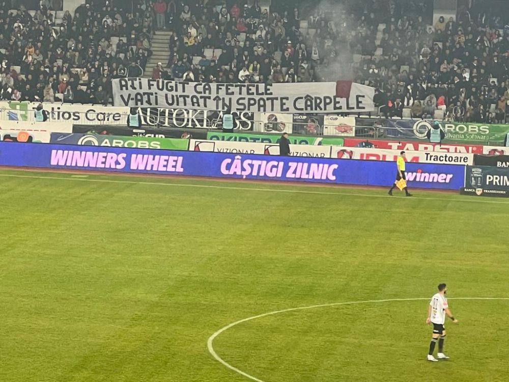 Derby pe teren, derby și în tribune! Mesaje dure schimbate între fanii lui U Cluj și cei ai campioanei CFR_4