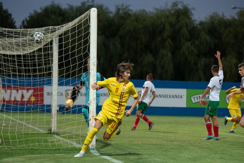Depășit doar de Dobrin! Alexandru Stoian a devenit al doilea cel mai tânăr debutant din istoria primei ligi_12