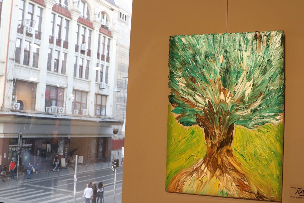 Kira Hagi și-a lansat o expoziție inedită de pictură. Ilie Dumitrescu a cumpărat un tablou de 1.000 de euro_15