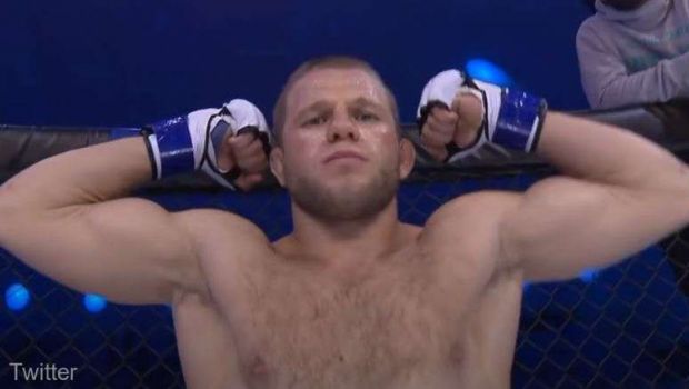 
	Luptător rus de MMA, mort după ce a fost otrăvit cu opioide ascunse într-un pepene verde!
