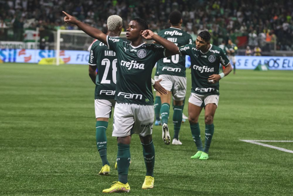 Palmeiras, cu noua stea a fotbalului brazilian în vârstă de 16 ani titular, a devenit campioană!_1