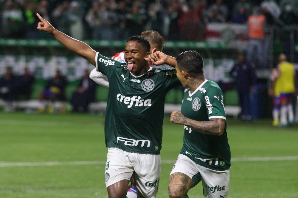 Palmeiras, cu noua stea a fotbalului brazilian în vârstă de 16 ani titular, a devenit campioană!_6