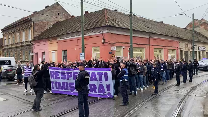 Ripensia - Politehnica: în căutarea fotbalui pierdut din Timișoara. Protest al suporterilor și derby decis de un gol de generic_15