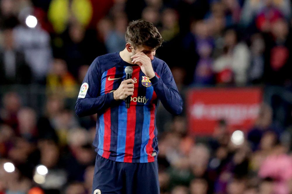 Gerard Pique, în lacrimi după ultimul meci jucat pe Camp Nou. Momente emoționante la Barcelona_13