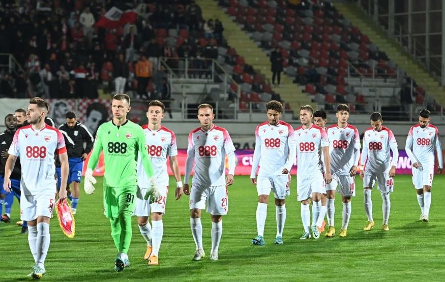 CUPA ROMÂNIEI | Dinamo - Sepsi OSK 2-3 | Victorie pentru oaspeți pe Arcul de Triumf! „Câinii” s-au trezit pe final _1