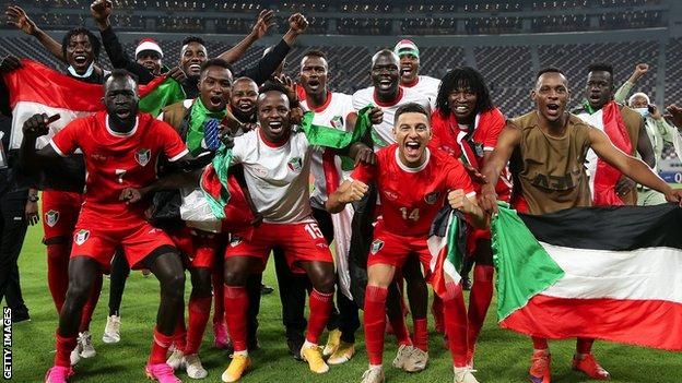 Românul din Bihor care a făcut schimb de tricouri cu Salah la Cupa Africii pe Națiuni e golgheter în Ungaria: ”Joc vârf, dar nu e postul meu”_4