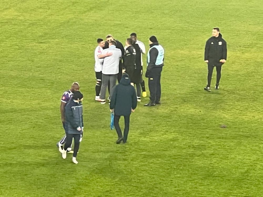 Eugen Neagoe s-a repezit la Marius Croitoru după U Cluj - FC Argeș! Antrenorul ardelenilor, ținut cu greu_16