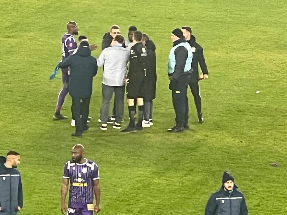 Eugen Neagoe s-a repezit la Marius Croitoru după U Cluj - FC Argeș! Antrenorul ardelenilor, ținut cu greu_17