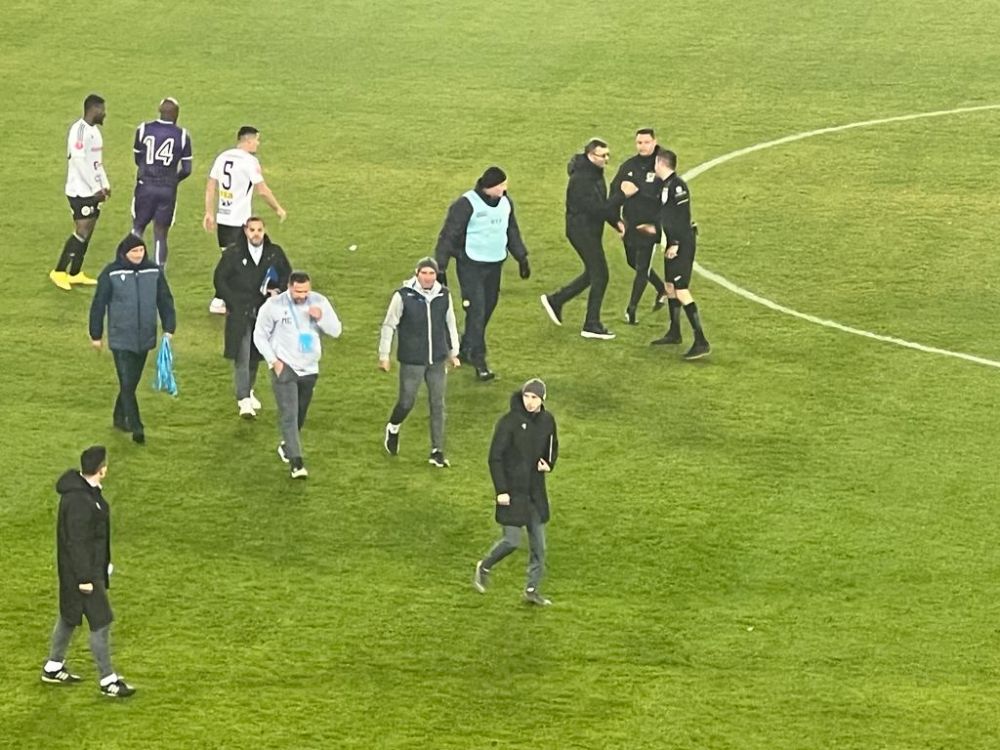 Eugen Neagoe s-a repezit la Marius Croitoru după U Cluj - FC Argeș! Antrenorul ardelenilor, ținut cu greu_20