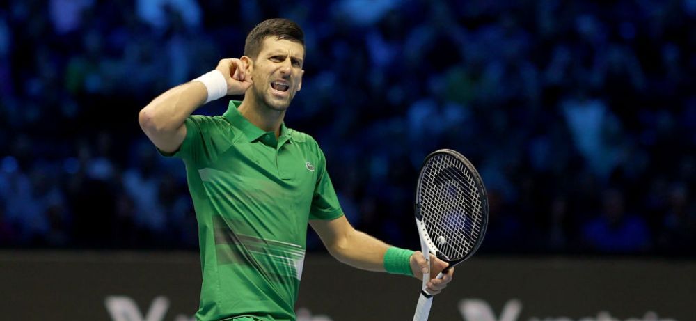 „Tenismenul din gumă”, Novak Djokovic i-a uluit pe italieni, învingându-l pe Stefanos Tsitsipas din unghiuri imposibile_2