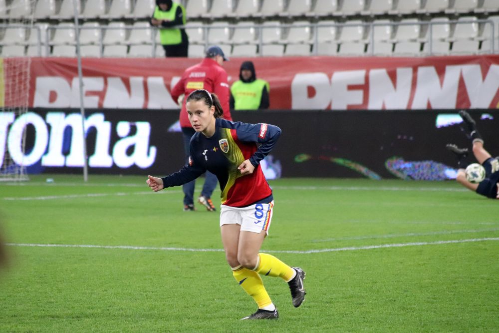 Ștefania Vătafu a jucat peste 100 de meciuri pentru națională: "Mi s-a strigat să mă duc la cratiță, dar nu m-am descurajat"_1
