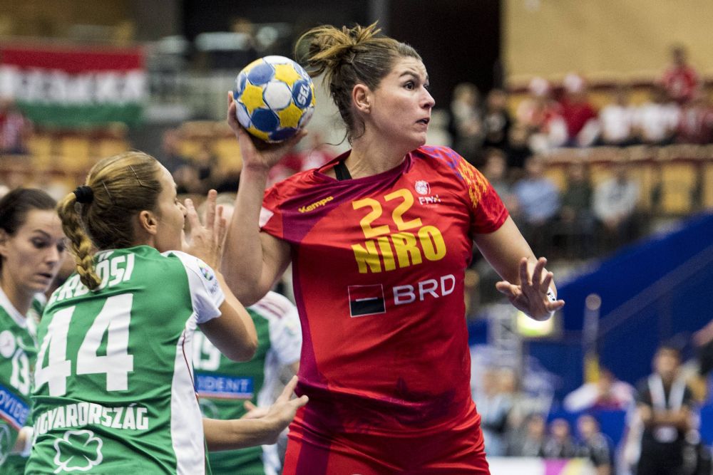 „Nu m-aș fi putut abține să nu comentez la arbitri”. Oana Manea, reacție dură în urma eliminării României de la EHF EURO + Ce a spus despre Bianca Bazaliu_2