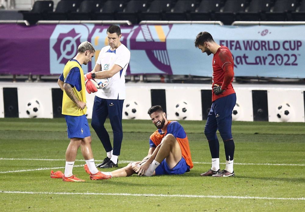 Panică la naționala Franței! Un jucător s-a accidentat la primul antrenament din Qatar_5