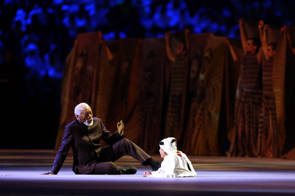 Morgan Freeman, atacat pentru participarea la ceremonia de deschidere a CM din Qatar: ”Ai luat bani plini de sânge!”_11