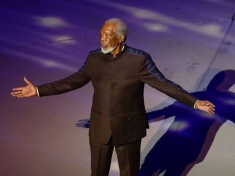 
	Morgan Freeman, atacat pentru participarea la ceremonia de deschidere a CM din Qatar: &rdquo;Ai luat bani plini de sânge!&rdquo;
