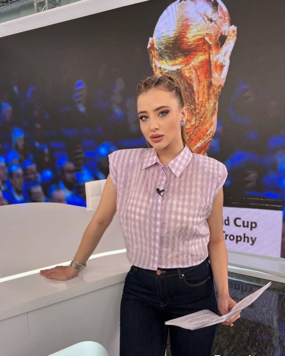 Olivia Cucoș a fost atracția serii la Moldova - România 0-5! Jucătorii preferați din Liga 1 ai jurnalistei de la TeleRadio Moldova _45