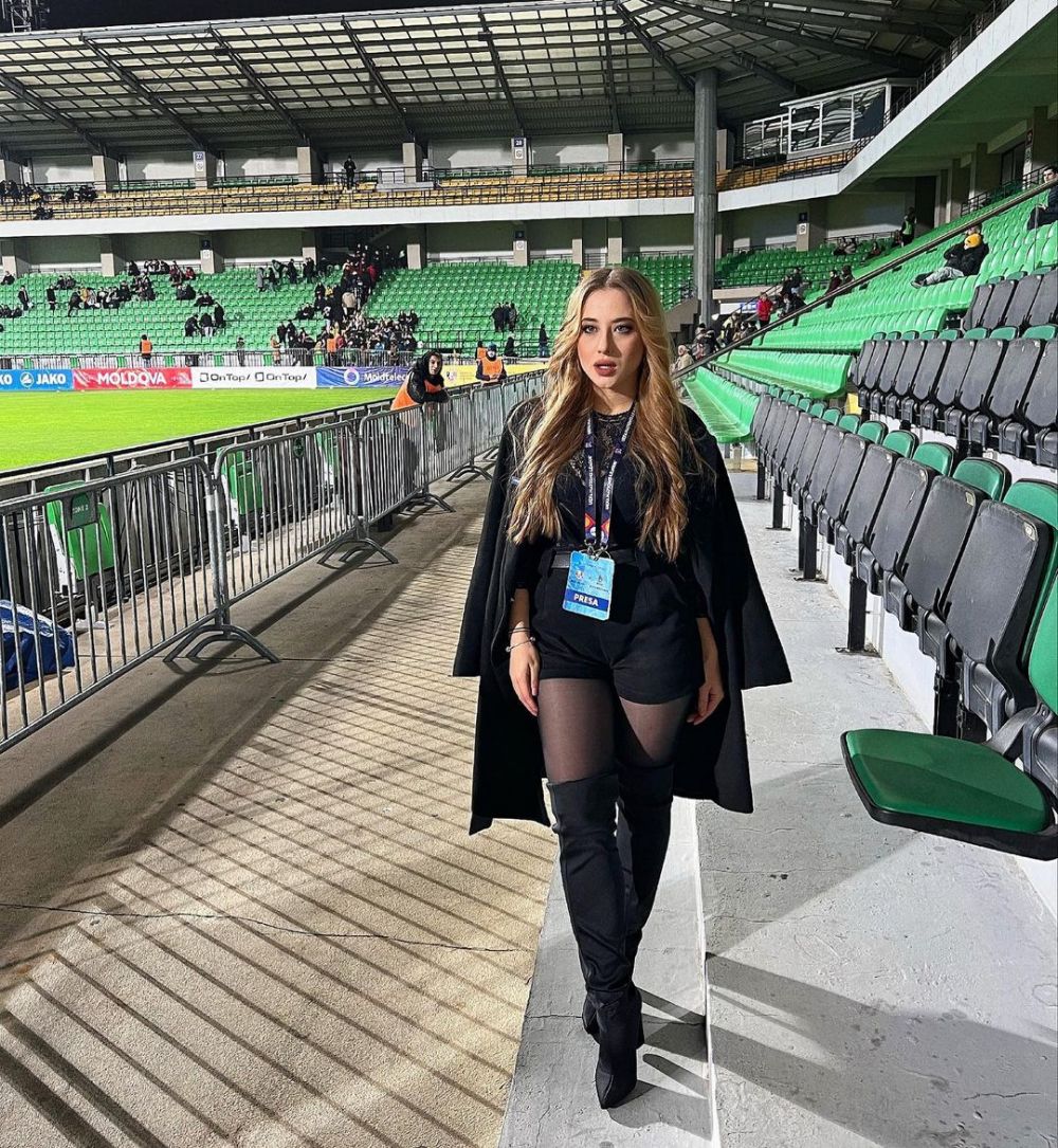 Olivia Cucoș a fost atracția serii la Moldova - România 0-5! Jucătorii preferați din Liga 1 ai jurnalistei de la TeleRadio Moldova _47