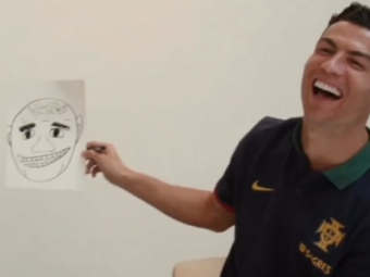 
	CM 2022 | Cristiano Ronaldo și-a desenat un coleg și a avut o criză de râs
