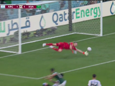 GOOOL Arabia Saudită! Saleh Al-Shehri egalează în startul reprizei secunde, după o minge pierdută... GOOOL Arabia Saudită! Saleh Al-Shehri egalează în startul reprizei secunde, după o minge pierdută..._2321
