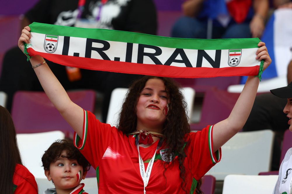 „Iran 2 - Trădătorii 6!” Reacția brutală a presei controlate de la Teheran după ce jucătorii naționalei au boicotat imnul_4