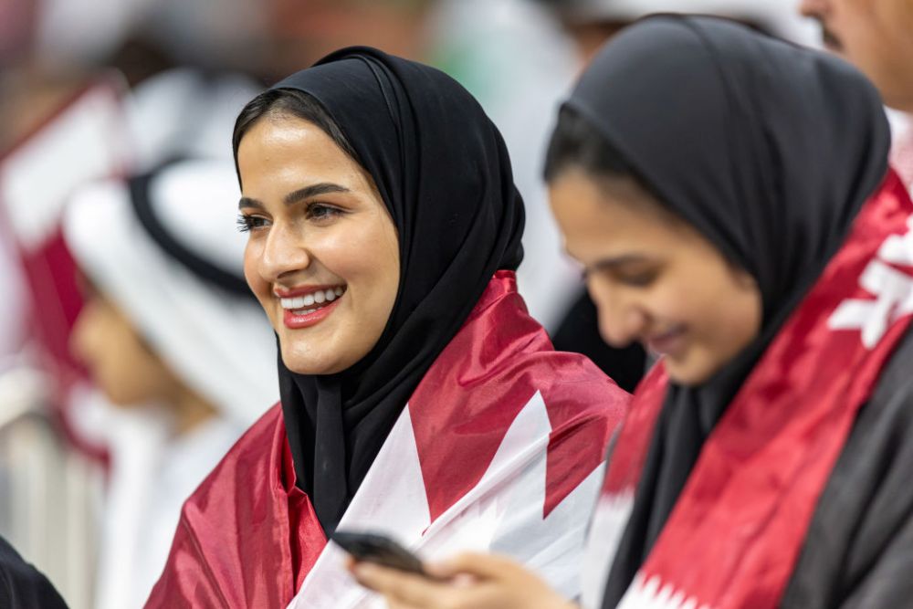 Frumusețile Campionatului Mondial din Qatar! Imagini spectaculoase cu fanele care au făcut senzație în tribune _2