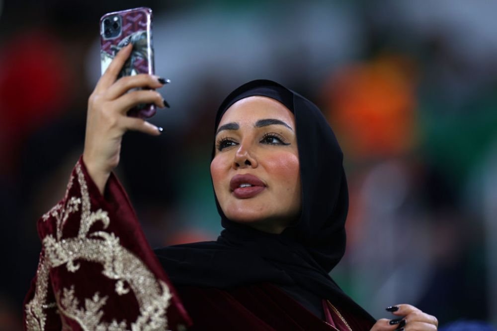 Frumusețile Campionatului Mondial din Qatar! Imagini spectaculoase cu fanele care au făcut senzație în tribune _17