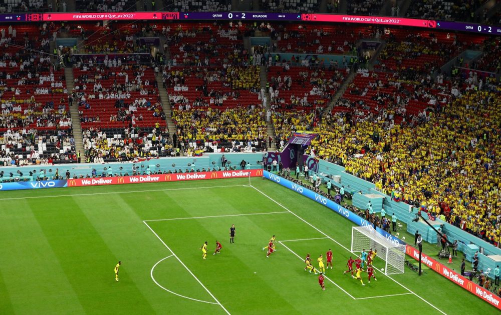 De ce se anunță stadioane pline la Cupa Mondială când sunt scaune goale? Primele explicații_2