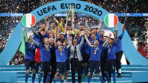 
	Înfrângerea Argentinei a păstrat intact recordul Italiei. &quot;Squadra Azzurra&quot;, 37 de meciuri consecutive fără înfrângere
