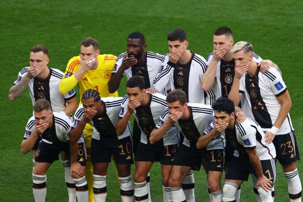 Naționala Germaniei nu a trecut cu vederea interdicția primită de la FIFA. Gestul nemților, cu Gianni Infantino în tribune_3