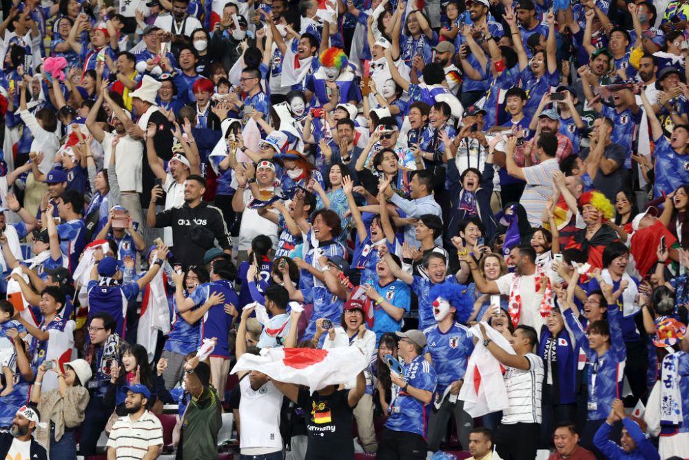 Fanii Japoniei, din nou la înălțime! Au rămas și după meciul cu Germania pentru a strânge toate gunoaiele_6