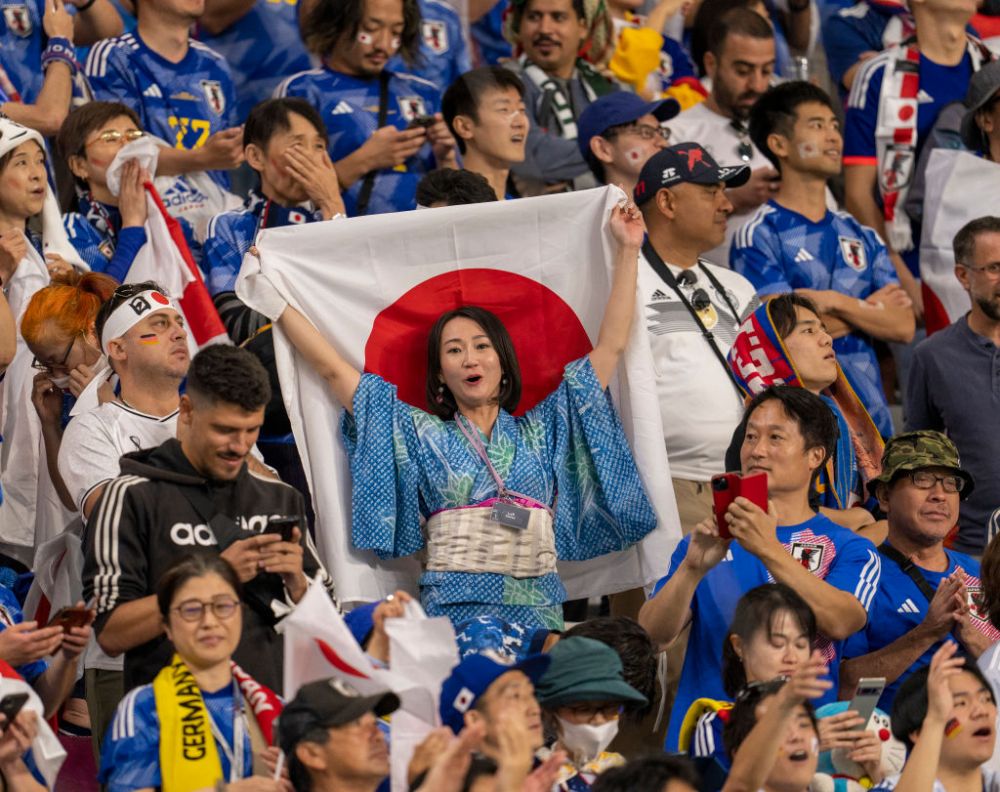 Vestiarul Japoniei a „strălucit” după victoria cu Germania, 2-1, de la Campionatul Mondial! Fotografia s-a viralizat imediat _16